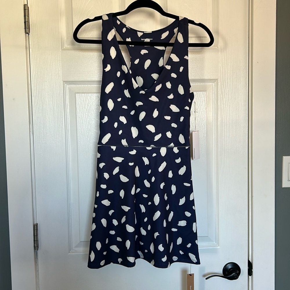 NWT Reformation Bella Ecomove Active Dress in blue white splatter